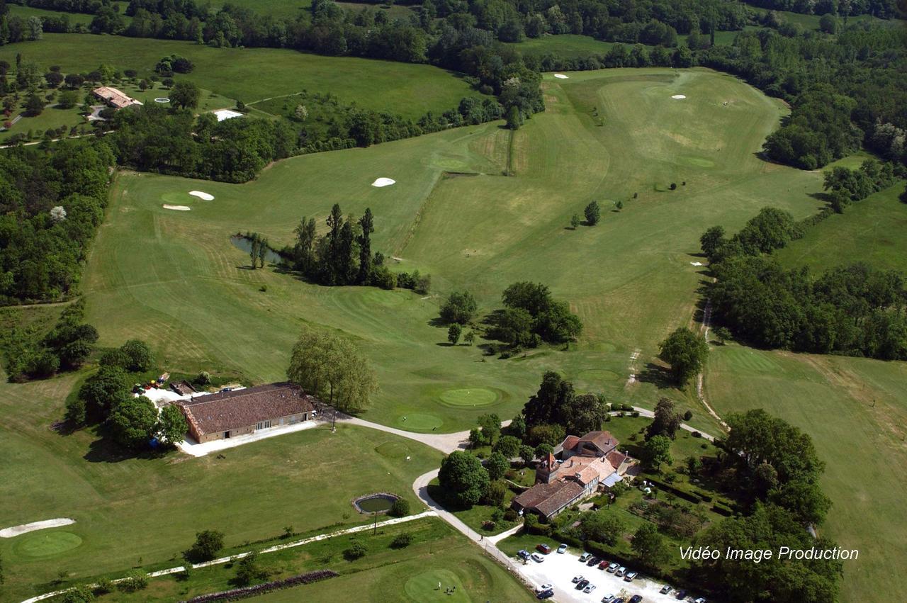 Bed and Breakfast Golf de TEYNAC Beychac-et-Caillau Exterior foto